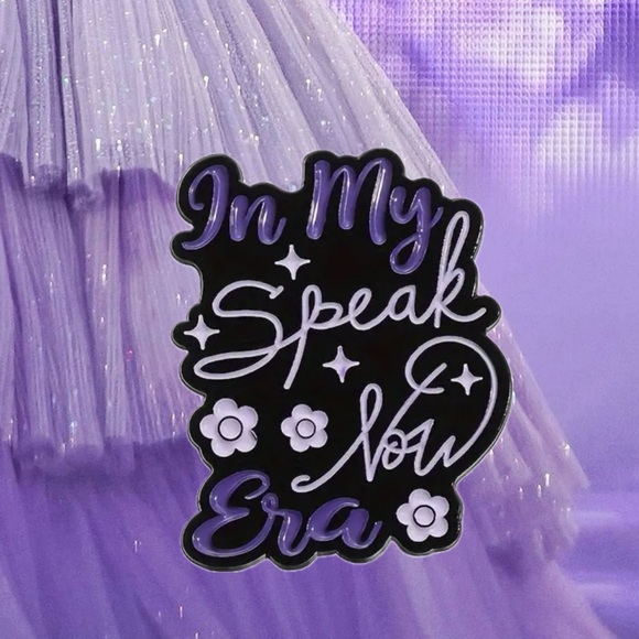 Taylor Swift Themed Enamel Pin "In my Speak Now Era" NEW - Picture 1 of 3